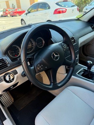 Mercedes-Benz Clase C 2011