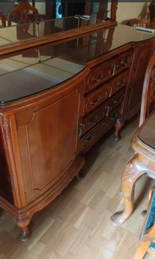 Mueble de salón de madera