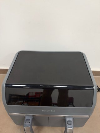 Freidora de aire InstantPot Vortex 8L gris