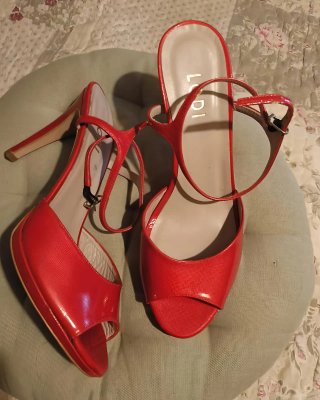 Sandalias de tacón Lodi rojas