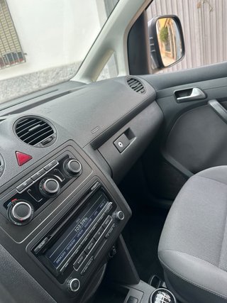 Volkswagen Caddy 2012