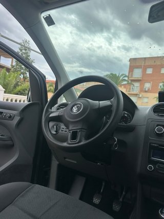 Volkswagen Caddy 2012