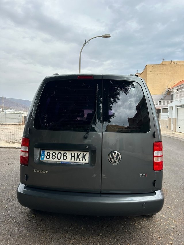 Volkswagen Caddy 2012