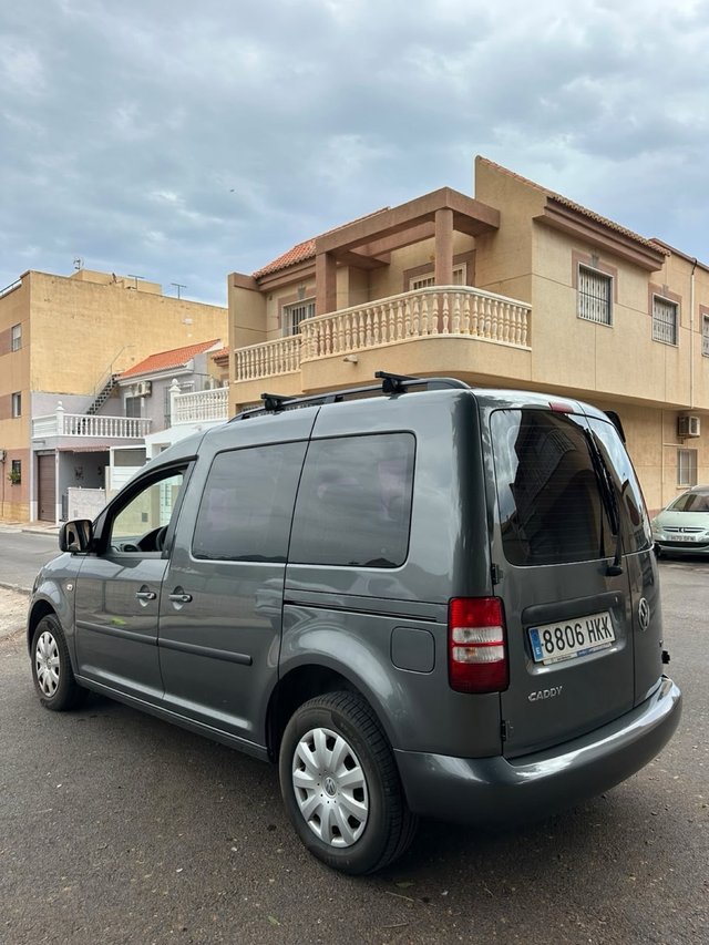Volkswagen Caddy 2012