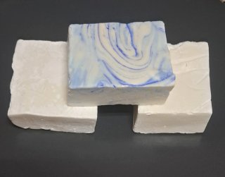 3 Jabones Artesanales Azul y Blanco