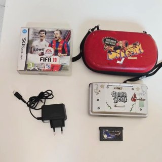 Consola Nintendo DS Plateada
