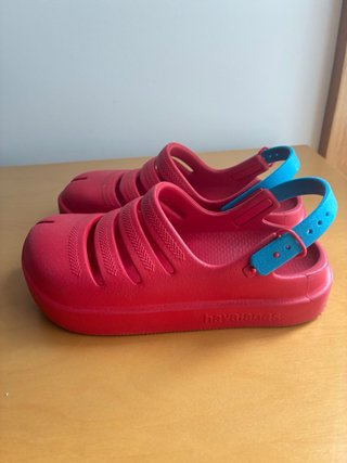 Sandália Havaiana, nova, sem etiqueta, T 31-32