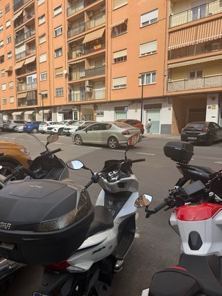 Se vende Honda PCX 125 con motor roto