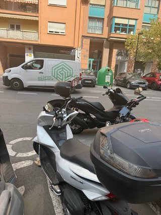 Se vende Honda PCX 125 con motor roto