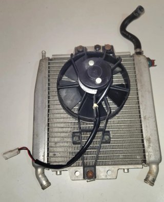 Radiador y Electroventilador Piaggio X7