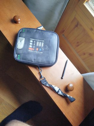 URGE,Nintendo 2DS Negra con Cargador y Funda