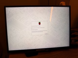 Raspberry Pi Zero W + SD 128GB + Monitor 10.5