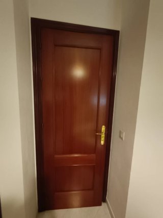 4 Puerta de interior de madera para restaurar