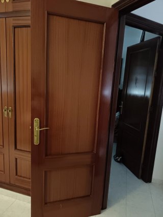 4 Puerta de interior de madera para restaurar