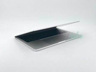 MacBook Pro 13" (2017) Intel Core i7 2.5GHz 2 núcleos - SSD 256Gb - 16GB RAM - Plata