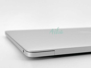 MacBook Pro 13" (2017) Intel Core i7 2.5GHz 2 núcleos - SSD 256Gb - 16GB RAM - Plata