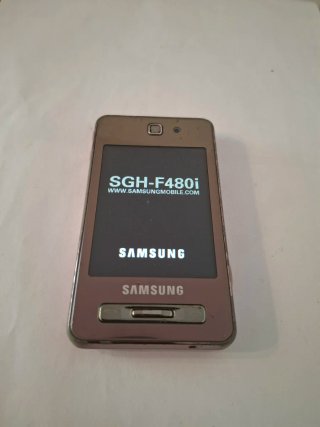 Samsung SGH-F480i liberado + batería + cargador