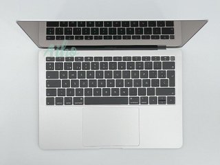 MacBook Air 13" (2018) Intel Core i5 1.6GHz 2 núcleos - SSD 256GB - RAM 8GB - Plata