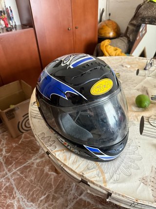 Casco de moto Crom negro y azul