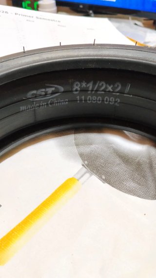 Neumático y cámara para patinete Xiaomi