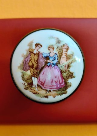 Perchero Vintage porcelana Fragonard￼ y Piel