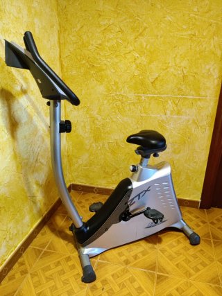 Bicicleta Estática BH Fitness