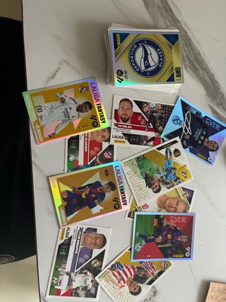200 SIN REPETIR Lote de Cromos Liga 26/27 Leer!!!