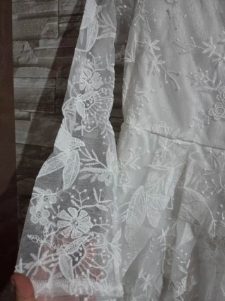 Vestido Largo de Encaje Bordado