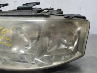 Faro izquierdo AUDI A6 AVANT (4B5)