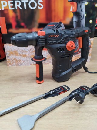 Martillo perforador Dnipro-M BH-20 1650W SDS+ 5,5J