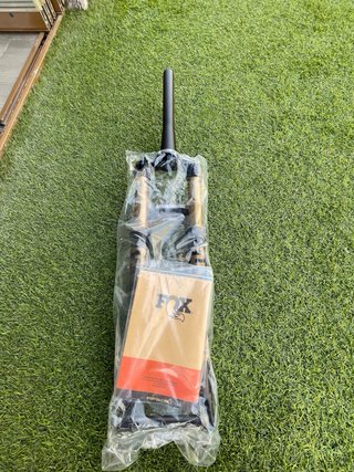 Horquilla Fox 32 grip Sl 2027 remote Kashima100 mm