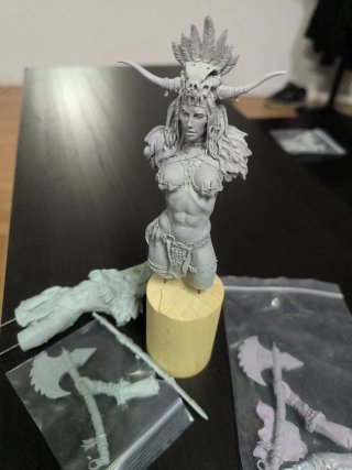 Figura de resina guerrera