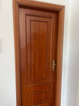 URGE Puertas de Madera Maciza. Precio unidad