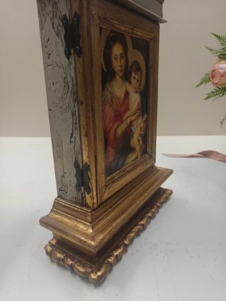 Tabernacolo porta reliquie