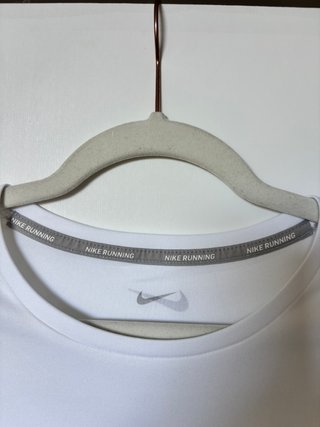 Camiseta Nike Running Blanca Malla Transpirable
