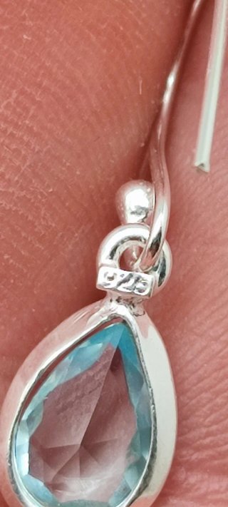 Pendientes de Plata y Topacio Azul.
