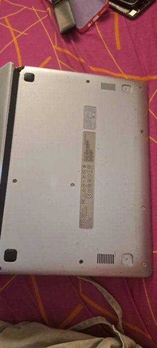 Portátil Acer N19Q2 Plateado