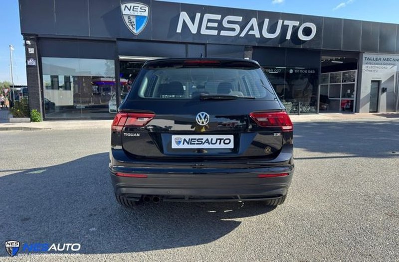 Volkswagen Tiguan 2018, foto 2