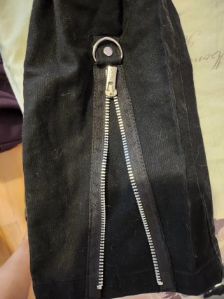 Pantalón campana gótico emo negro