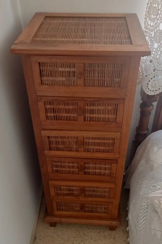 Cómoda Antigua de Madera