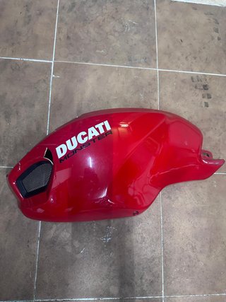 Tapa Depósito Izquierda Ducati Monster 696