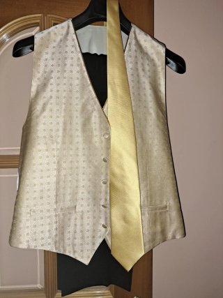 Traje de Hombre Negro Talla 56 con Chaleco