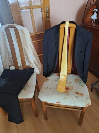 Traje de Hombre Negro Talla 56 con Chaleco