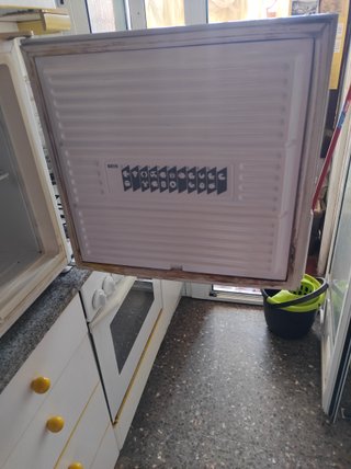 Congelador pequeño Zanussi