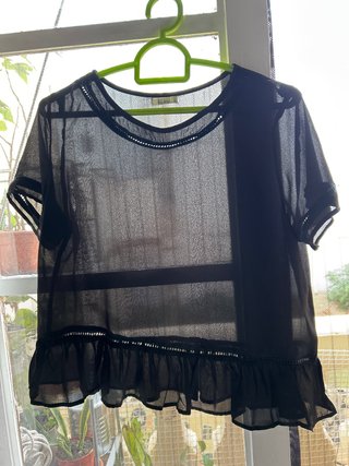 Blusa Negra Elegante