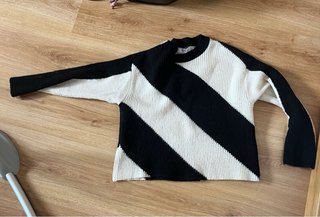 Jersey Mango Blanco y Negro Talla XS