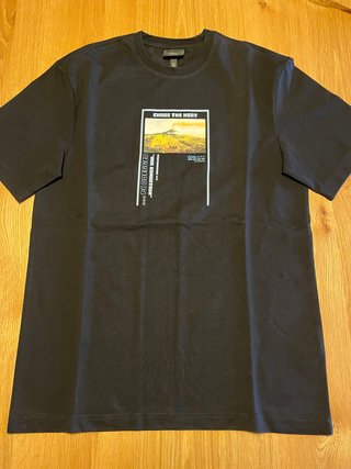 Camiseta H&M Negra con Estampado Talla S