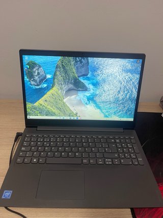 Portátil Lenovo + Funda de regalo