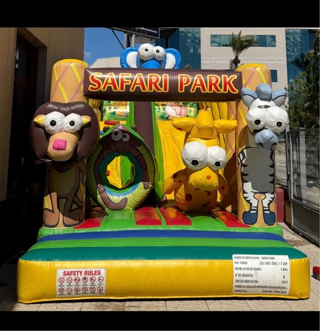 Castillo Hinchable Safari Park