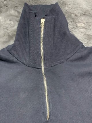 Sudadera Negra con Cremallera